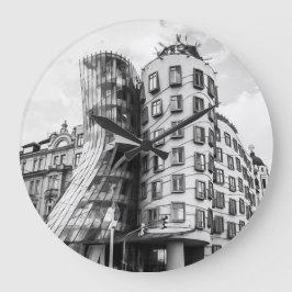 Relógio Grande Edifício Dançante em Praga