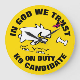 RELÓGIO GRANDE EM DEUS, CONFIAMOS