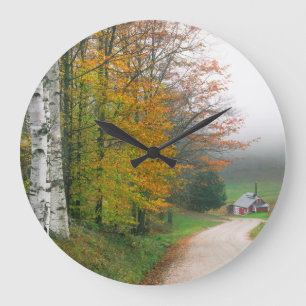 Relógio Grande EUA, Vermont. Casa De Açúcar Perto Da Cidade Do 