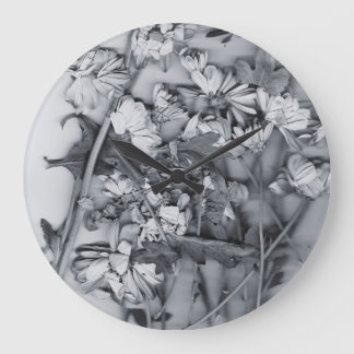 Relógio Grande Flores em Preto e Branco