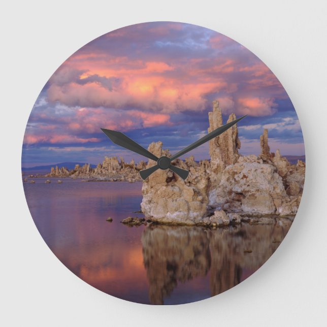 Relógio Grande Formação Tufa no Lago Mono (Frente)