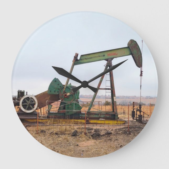 Relógio Grande Grande Pumpjack Verde em Campo de Petróleo (Frente)