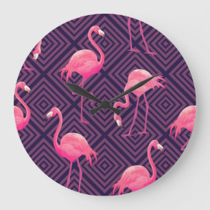 Relógio Grande Inflamingos, fundo geométrico roxo.