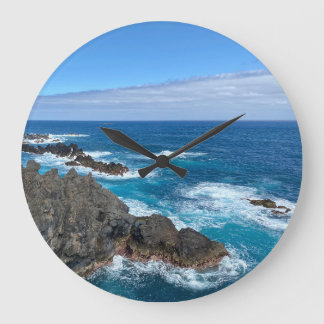 Relógio Grande Klok rotsen in zee