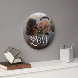 Relógio Grande Modern Love Custom Wedding Photo Couples Monogram