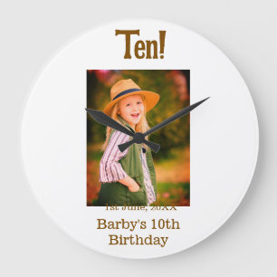 Relógio Grande nome data foto de 10º aniversário simples marrom b