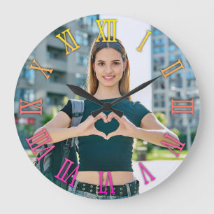 Relógio Grande Numerais Romanos de Magenta Amarelo - Foto Girly