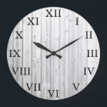 Relógio Grande Números romanos da madeira russa derivada de vindi<br><div class="desc">Um relógio de madeira de vintage,  rústico,  com grandes números romanos.</div>