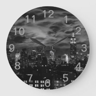 Relógio Grande Nuvens etéreas: NYC Skyline, ESB Preto e Branco