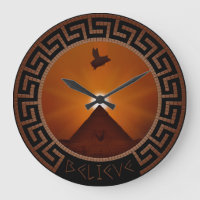 o crepúsculo parece voar sobre esfinge e pirâmide