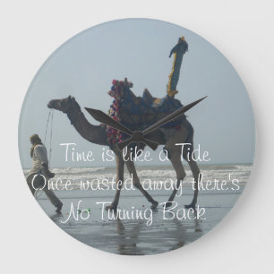 Relógio Grande O tempo é como uma maré, uma vez desperdiçada, não