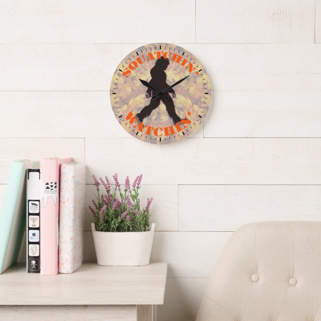 Relógio Grande Olhando dois ao quadrado (Sala de leitura)