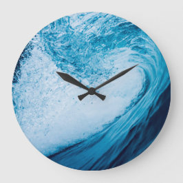 Relógio Grande Onda Rolante Do Oceano Em Toneladas De Azul