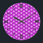 Relógio Grande Padrão de onda Art Deco - violeta e orquídea<br><div class="desc">Um padrão de Deco de Arte baseado no padrão tradicional de onda frequentemente visto nos têxteis japoneses,  em tons de violeta e rosa orquídeo - melhorado digitalmente para um efeito elevado e esmalte.</div>
