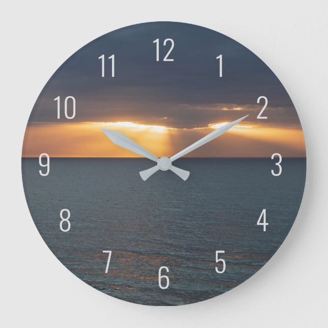Relógio Grande Pôr do sol sobre o oceano quebrando as nuvens (Frente)