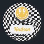 Relógio Grande primeiro aniversario sorriso rosto retrógrado bran<br><div class="desc">Um sorriso de aniversário de um cara feliz face a um relâmpago preto,  branco e amarelo de rancho legal relógio de decoração de festa de aniversário.</div>