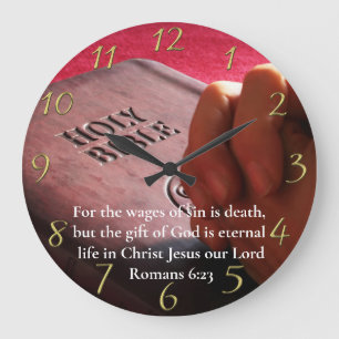Relógio Grande Romanos 6:23 bíblia sagrada com ouro de mãos