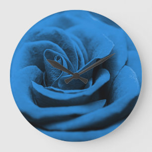 Relógio Grande Rosa vermelha azul próxima, macrobeleza.