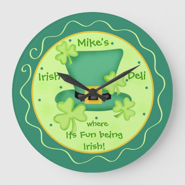 Relógio Grande Rua do restaurante irlandês "Pub". (Frente)