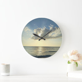 Relógio Grande Sunrise Over the Quiet Coast
