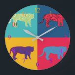 Relógio Grande Tigres de pop Art<br><div class="desc">Tigres de pop de arte num design de verão legal.</div>