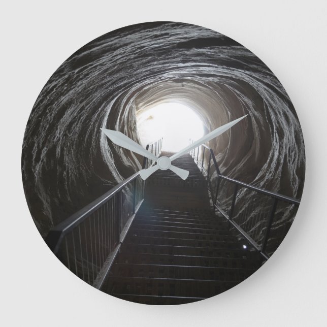 Relógio Grande Túnel de Caverna Escura (Frente)