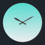 Relógio Grande Turquesa Ombre<br><div class="desc">Fundo simples do inclinação do branco e da turquesa. Você pode mudar a cor do fundo para mudar as cores do ombre.</div>