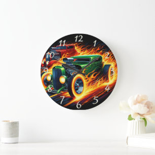 Relógio Grande Vintage com varões correndo em chamas no crepúscul