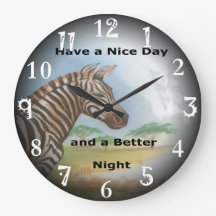 Zebra tendo um bom dia e uma noite melhor.