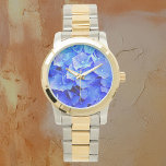 Relógio Hydrangea Blues Watch<br><div class="desc">Aproveite as bonito flores azuis do verão com este lindo relógio. Eu assisti a essas drangas azuis-azuis se aprofundando do início do verão ao médio-verão. Seus azuis eram um pouco tímidos no início, apalpados de branco, azul-céu, ou rosa, e então de repente eu percebi quão profundas suas cores se tornaram....</div>