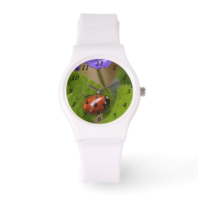 Relógio Ladybug em Flores de Violeta Doce (Frente)