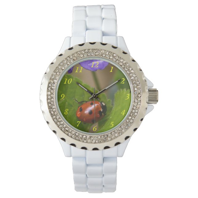 Relógio Ladybug em Flores de Violeta Doce (Frente)