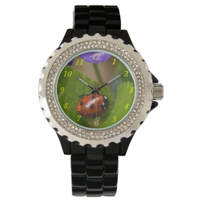 Relógio Ladybug em Flores de Violeta Doce (Frente)