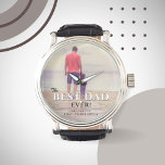 Relógio Melhor Pai de Tipografia Foto do Dia do Pai<br><div class="desc">O melhor Pai de Tipografia do Dia dos Pais. O design tem uma foto de cheio. A tipografia moderna em cores preto e branco cobre a foto. Personalize com seus nomes e adicione sua foto. presente de excelente para um pai ou avô para o Dia do Pai, o aniversário ou...</div>
