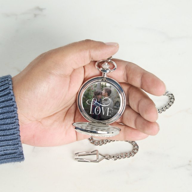 Relógio Modern Script Love Custom Engaged Couples Photo (Mão)