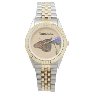 Relógio Monarca sobre borboleta fotográfica de flores roxa