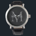 Relógio Monograma Personalizado e Nome Preto<br><div class="desc">Monograma Elegante Personalizado e Presentes de Nome com monograma personalizado no estilo de letra serif clássico com caixa de nome no meio do monograma.</div>