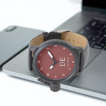 Relógio Monograma Vermelho Moderno e Escuro Minimalista<br><div class="desc">Este design moderno apresenta iniciais tipográficas e nome para uma sensação minimalista que pode ser facilmente personalizada.</div>