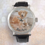 Relógio Nome de Foto de Cão de Na moda Pet Moderno Minimal<br><div class="desc">Coloque seu cachorro na foto com este elegante relógio personalizável. Sua própria foto favorita será exibida na face do relógio, com texto (como o nome do seu cachorro) curvado na borda inferior em na moda. Com estilo minimalista simples e apelo personalizado, o relógio faz um presente ideal para donos de...</div>