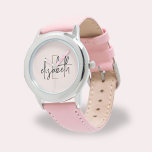 Relógio Nome do Monograma das Raparigas de Script Moderno<br><div class="desc">Prepare-se para fazer uma declaração que é mais do que hora,  com nossa Na moda cor-de-rosa Moderna Raparigas de Script Monograma Name Watch. É uma bela mistura de estilo,  sofisticação e individualidade,  fazer o acessório perfeito para qualquer jovem que queira se destacar.</div>