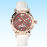 Relógio Nome, Xadrez Stewart Tartan, Mulher Branca de Cour<br><div class="desc">Relógio rosa dourado com fundo xadrez real Stewart tartan, números primários brancos, nome de script e correia branca vintage de couro. Altere facilmente o nome curvo do script, substitua-o pelas iniciais do monograma ou remova-o para torná-lo seu usando o Modelo fornecido. Este estilo de ouro rosa está disponível com uma...</div>