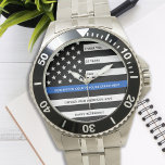 Relógio Polícia baixa anos modernos linha azul fina<br><div class="desc">Celebre e mostre seu apreço a um excelente policial com este Thin Blue Line Retirement ou Anniversário da Polícia Vigia - design da bandeira americana na Polícia - cores em um design azul e preto moderno. Perfeito para prêmios de serviço e presentes de reforma da polícia. Personalize este relógio de...</div>