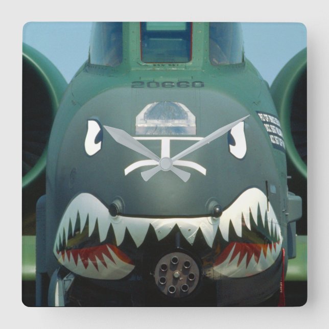 Relógio Quadrado A-10C THunderBOLT II (Frente)