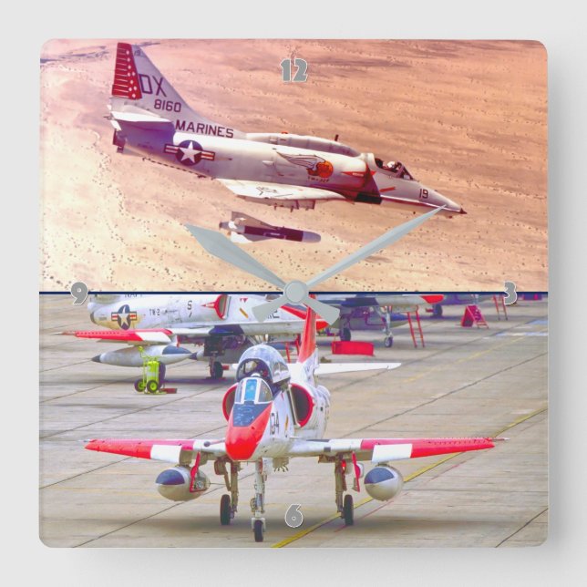 RELÓGIO QUADRADO A-4 SKYHAWK (Frente)