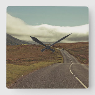 Relógio Quadrado A estrada aberta
