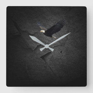 Relógio Quadrado Águia Balda na rocha negra