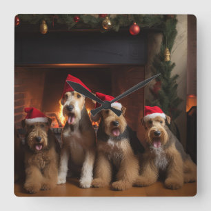 Relógio Quadrado Airedale ao lado da Lareira Natal