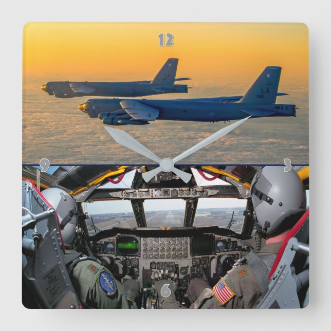 RELÓGIO QUADRADO B-52H ESTRATOFORTRESS (Frente)