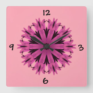 Relógio Quadrado Bonito em Rosa