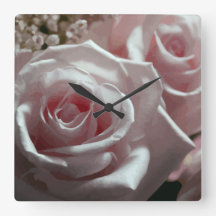 Bonito Rosa Wall Clocks